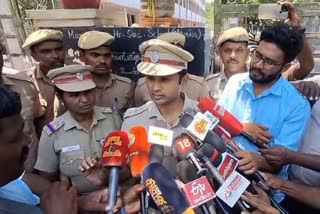 பாளையங்கோட்டை உதவி ஆணையர் சுரேஷ்