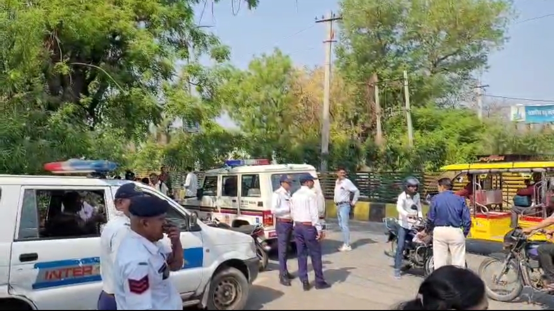 Bomb Threat To Secretariat