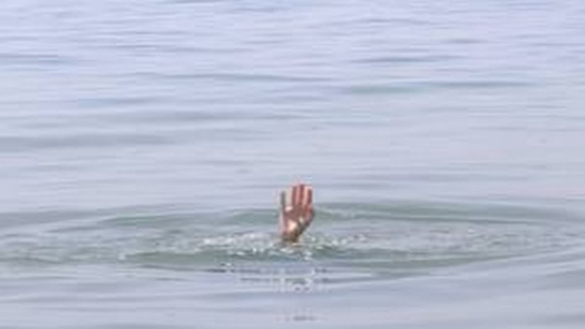 Family Drowned In Narmada River