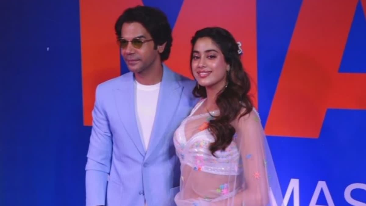 WATCH: Janhvi Kapoor and Rajkummar Rao Dazzle at the Launch of Mr & Mrs Mahi's First Song Dekha Tenu