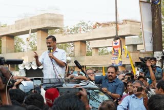 चांदनी चौक में कांग्रेस प्रत्याशी के समर्थन में केजरीवाल का रोड शो