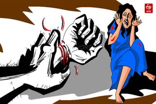 دھرم نگری میں خاتون کے ساتھ درندگی، زیادتی کے بعد خاتون کی آنکھوں میں مرچ  پاؤڈر ڈالا، ڈنڈے سے حملہ کرکے زخمی کردیا
