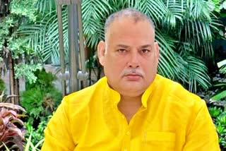 MUNNA SHUKLA