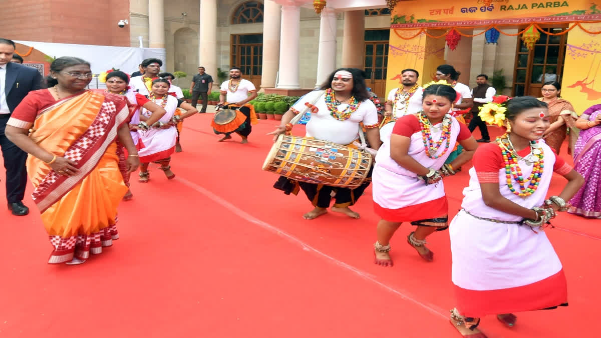 President Murmu Celebrates Odisha's 'Raja Parb' Festival At Rashtrapati ...