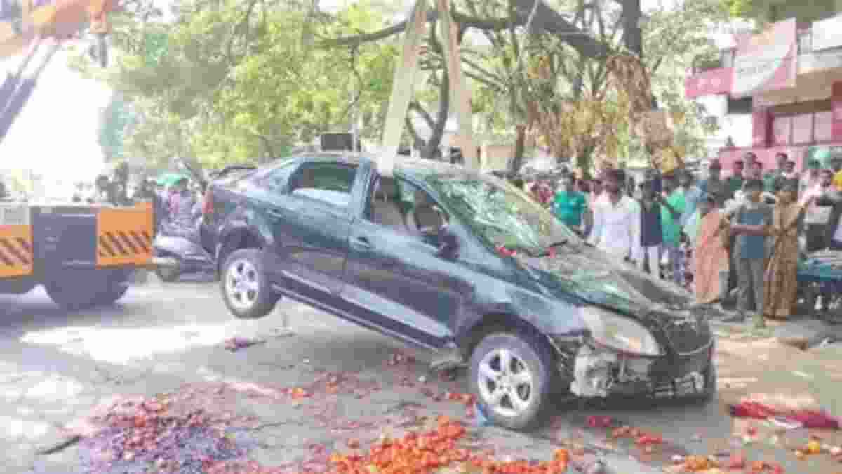 5 people crushed by car