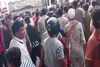 Dumper driver crushes four people in Govandi