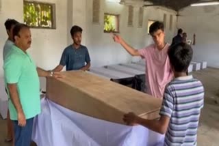 Vadodara Organization Making 120 Coffin to Put Death Bodies
