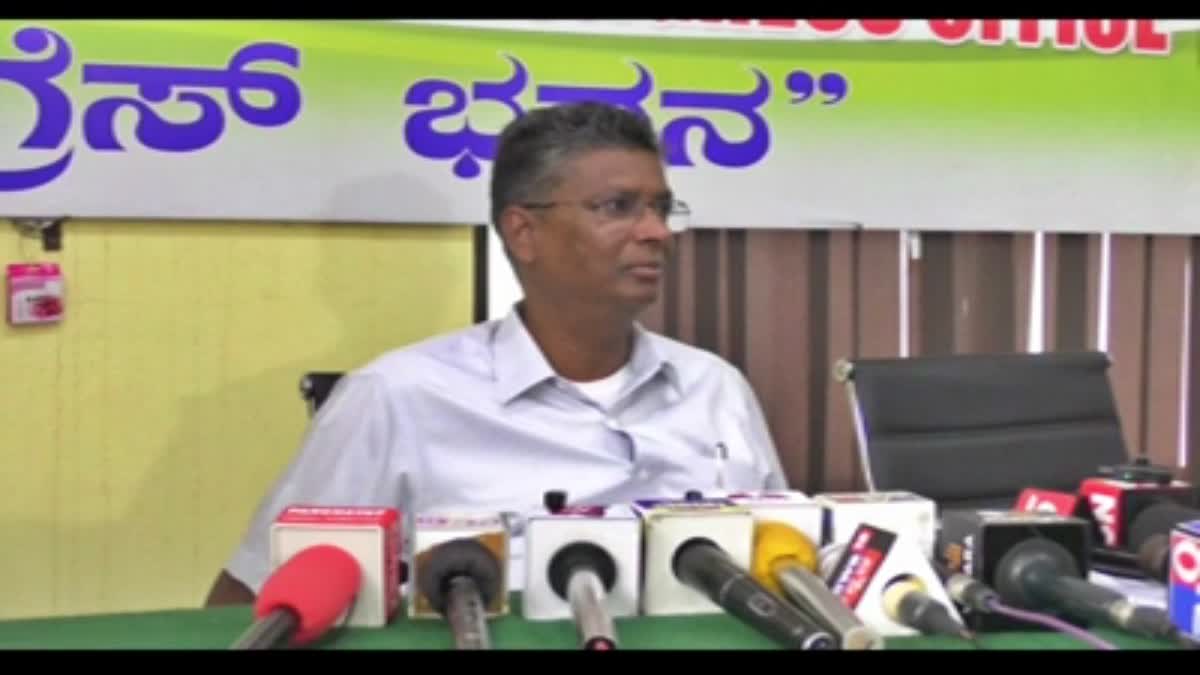 Minister Satish Jarakiholi spoke at the press conference.