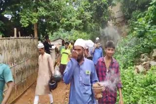 muslims helps in cremation
