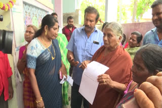 People Agitation In Guntur Sachivalayam