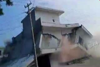 A three storied house collapsed in Yamuna river flood