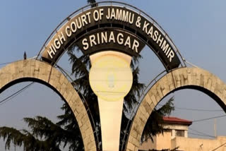 Deputy Commissioner on Saturday put restrictions on the conduct of elections of the Jammu and Kashmir High Court Bar Association (JKHCBA). Citing the breach of peace and disruptions of public order, the Deputy Commissioner shelved the plan of holding elections of the Bar Association.