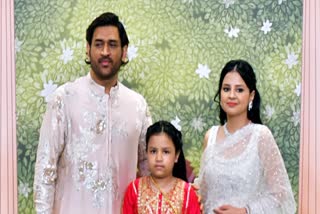 ms dhoni pens love filled note for newlyweds radhika anant dedicates dilbaro song to brides father