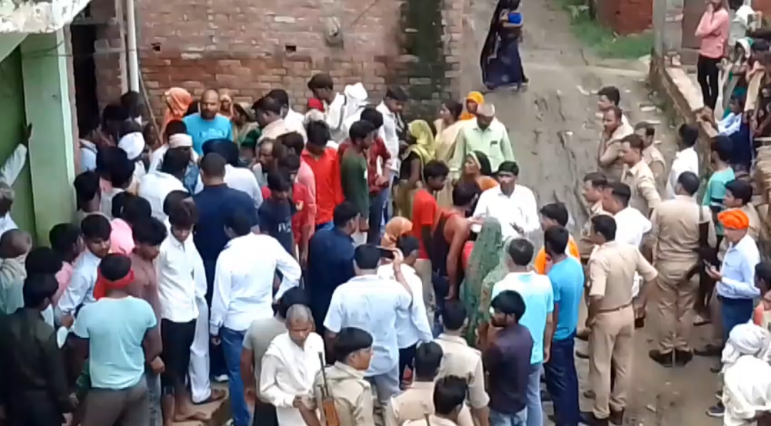 uttar pradesh man commits suicide
