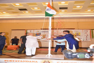 RSS chief Mohan Bhagwat hoisted the Tricolour in Bengaluru