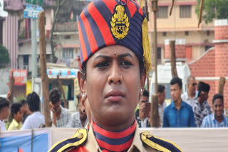 Transgender Barkha Baghel Became Bastar fighter