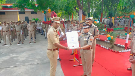 गृह मंत्रालय ने पुलिस कमिश्नर को वर्ष 2023 के लिए उत्कृष्ट सेवा पदक से किया सम्मानित