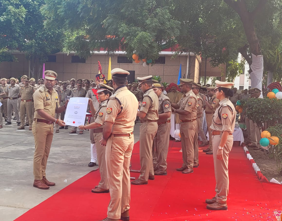 गृह मंत्रालय ने पुलिस कमिश्नर को वर्ष 2023 के लिए उत्कृष्ट सेवा पदक से किया सम्मानित