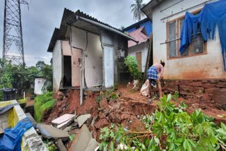 ADIMALI HOUSE COLLAPSE DUE TO RAIN  HEAVY RAIN IN ADIMALI  അടിമാലിയില്‍ വീട് തകര്‍ന്നു  LATEST NEWS IN MALAYALAM