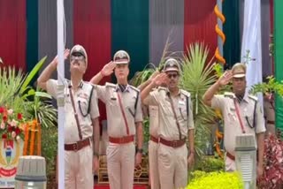 DGP Anurag Gupta hoisted the flag at Jharkhand Police Headquarter