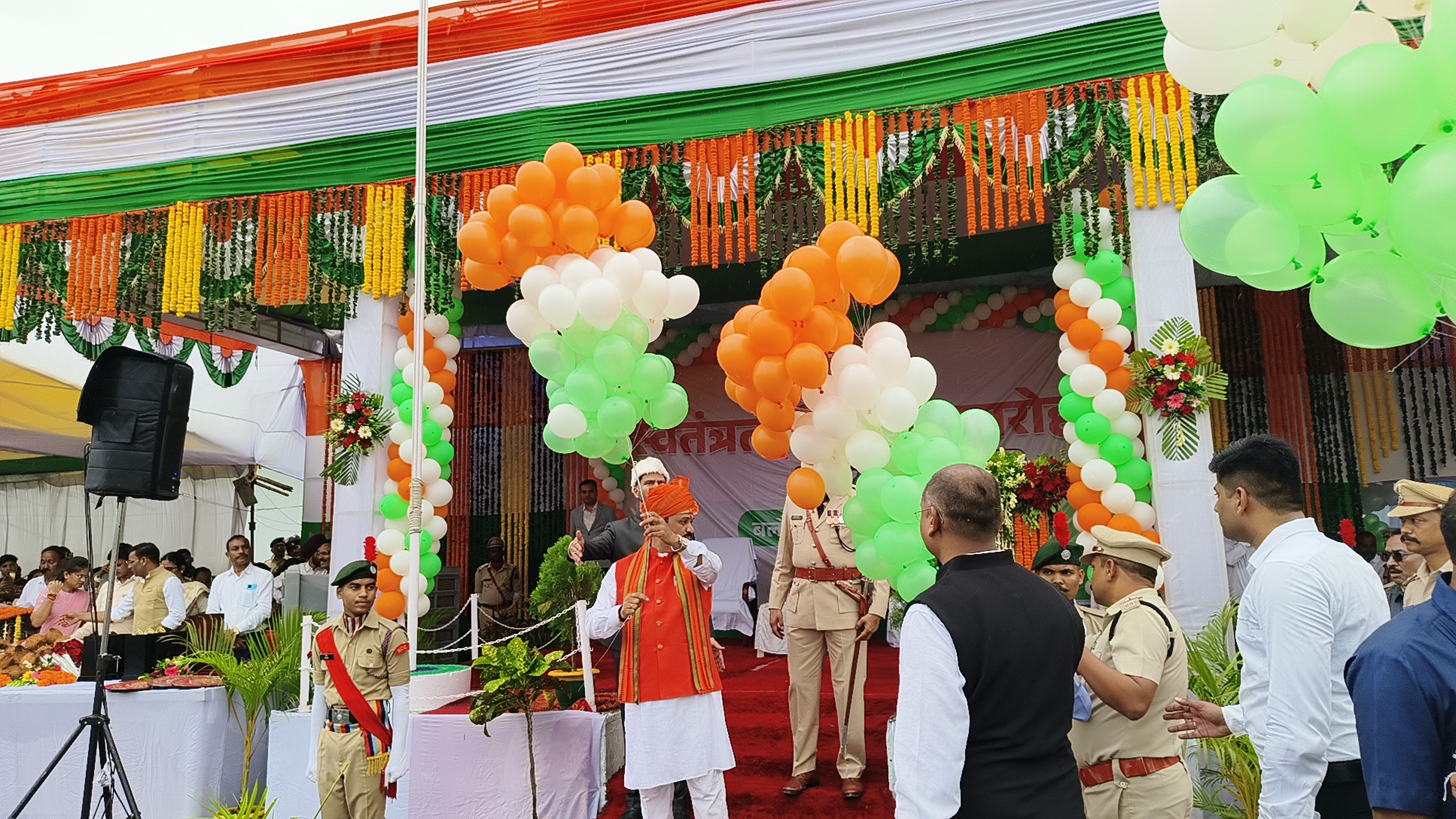 Shyam Bihari Jaiswal hoisted flag