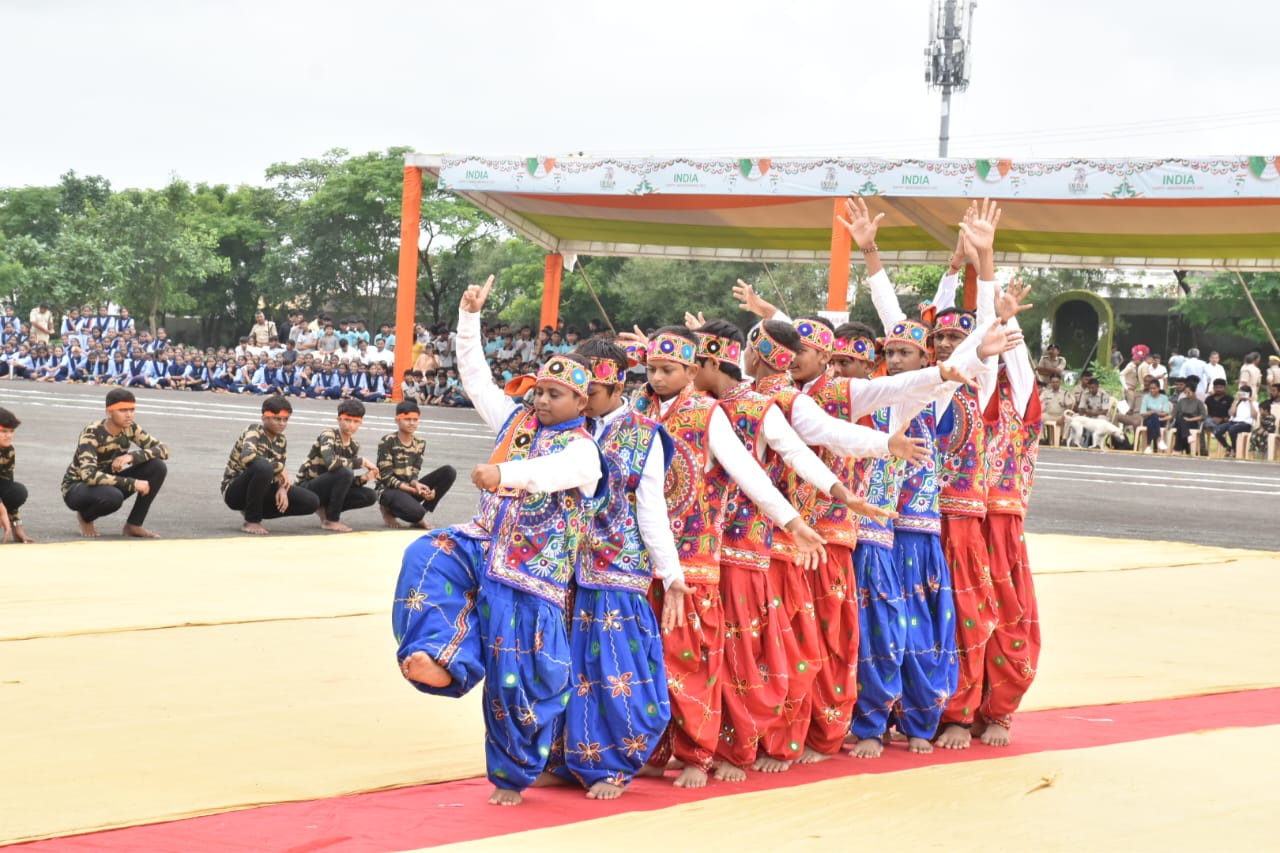 જુનાગઢ અને સોમનાથમાં ધ્વજવંદન