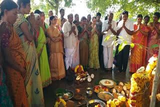 Nara_Family_Special_Poojas_for_CBN_in_Naravaripalli