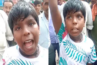 boy asked questions to bjp congress leaders