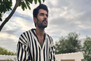 Spreading Kushi done: Vijay Deverakonda fufills promise, donates over Rs 1 lakh each to 100 families