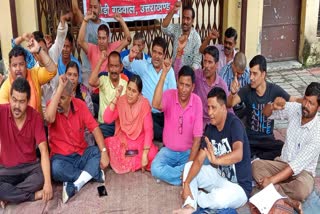 Jal Sansthan Outsourced Workers Protest