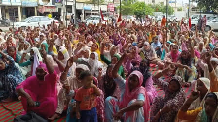 Challenge rally by labor organization in Barnala