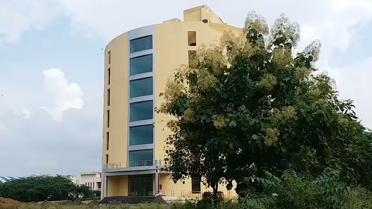 Library being built in Jiwaji University