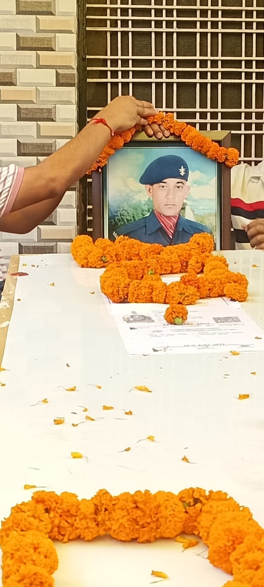 Last farewell given to Surendra Singh Rawat