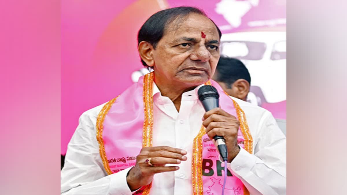 Telangana polls: 4ଶହ ଟଙ୍କାରେ LPG ଦେବେ KCR, 15 ଲକ୍ଷର ସ୍ବାସ୍ଥ୍ଯ ବୀମା