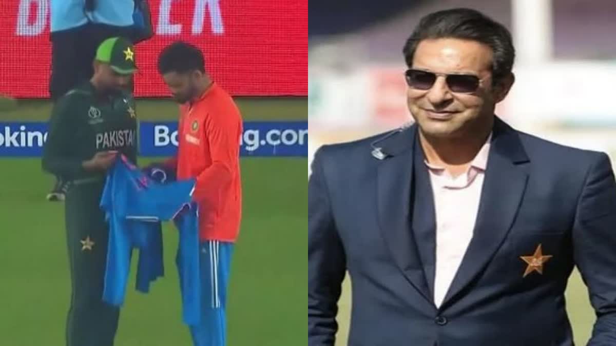 Virat gifts signed jersey to Babar