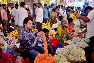 Flowers market