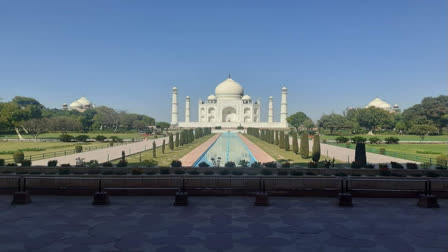 Case registered against unlicensed guide who showed Taj Mahal to US Navy Secretary