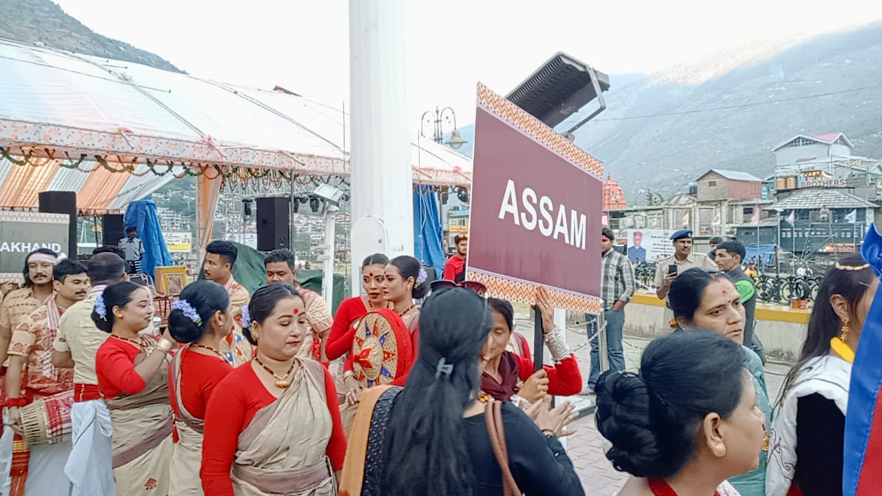 International Cultural Parade in Kullu Dussehra 2024