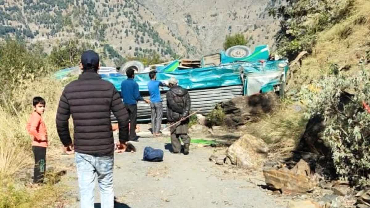 Road Accident In Kashmir