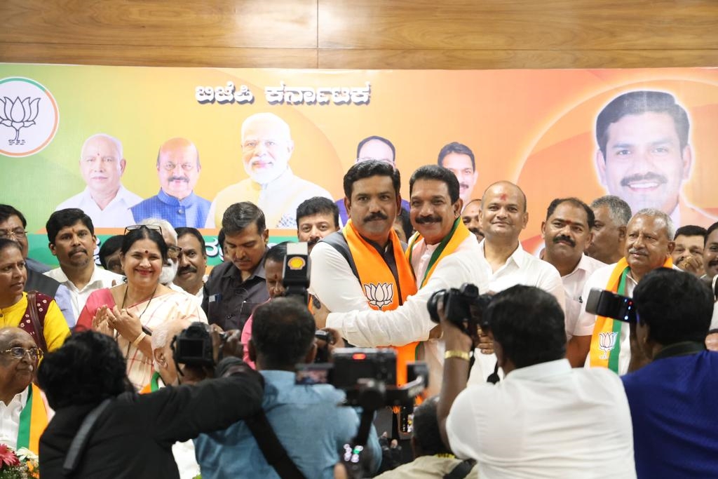 Vijayendra takes oath in presence of BJP stalwarts