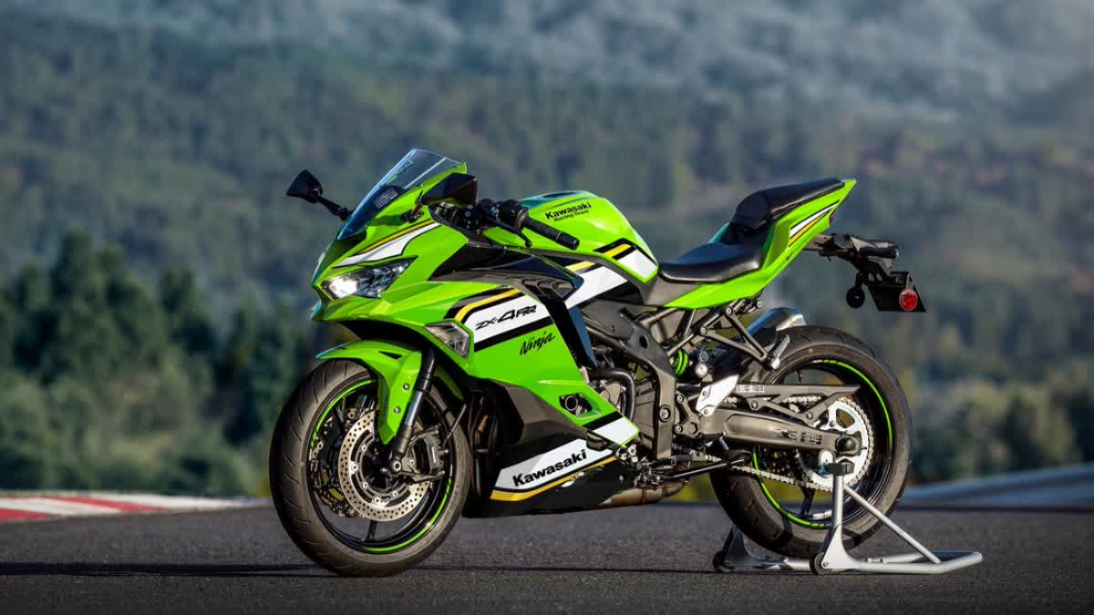 2025 Kawasaki Ninja ZX-4RR