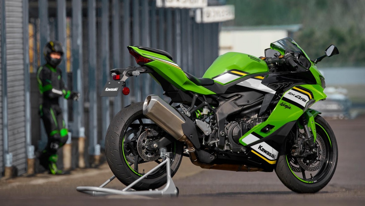 2025 Kawasaki Ninja ZX-4RR