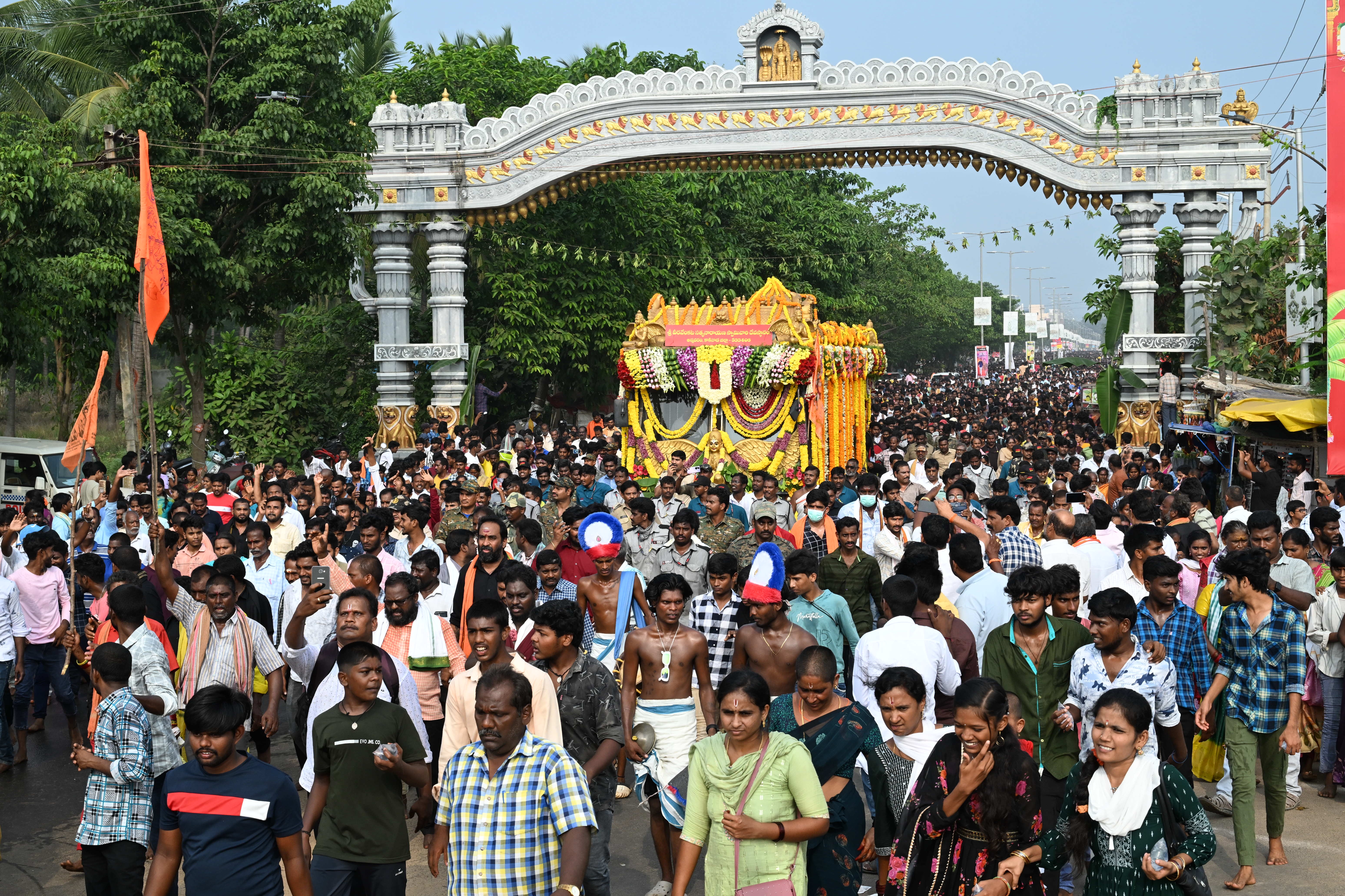 KARTHIKA POURNAMI IN ANNAVARAM