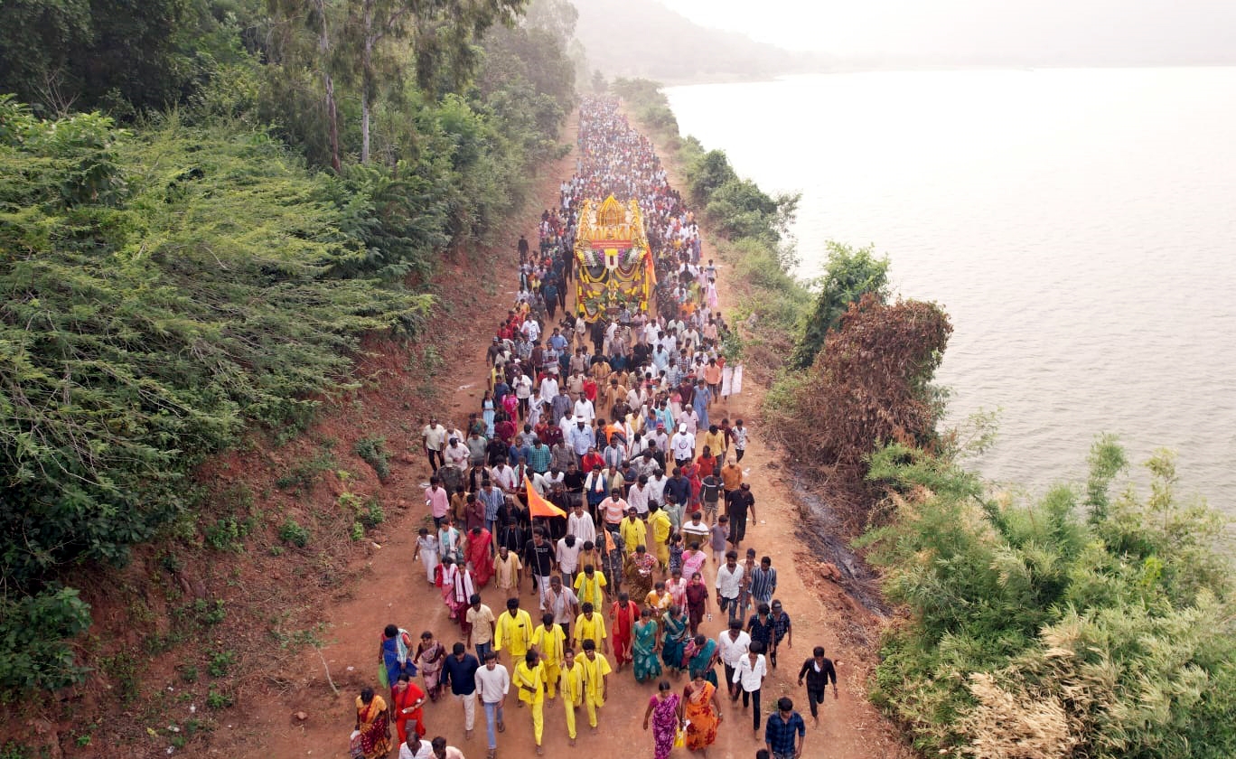 KARTHIKA POURNAMI IN ANNAVARAM