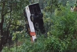 BUS OVERTURNED IN KANNUR