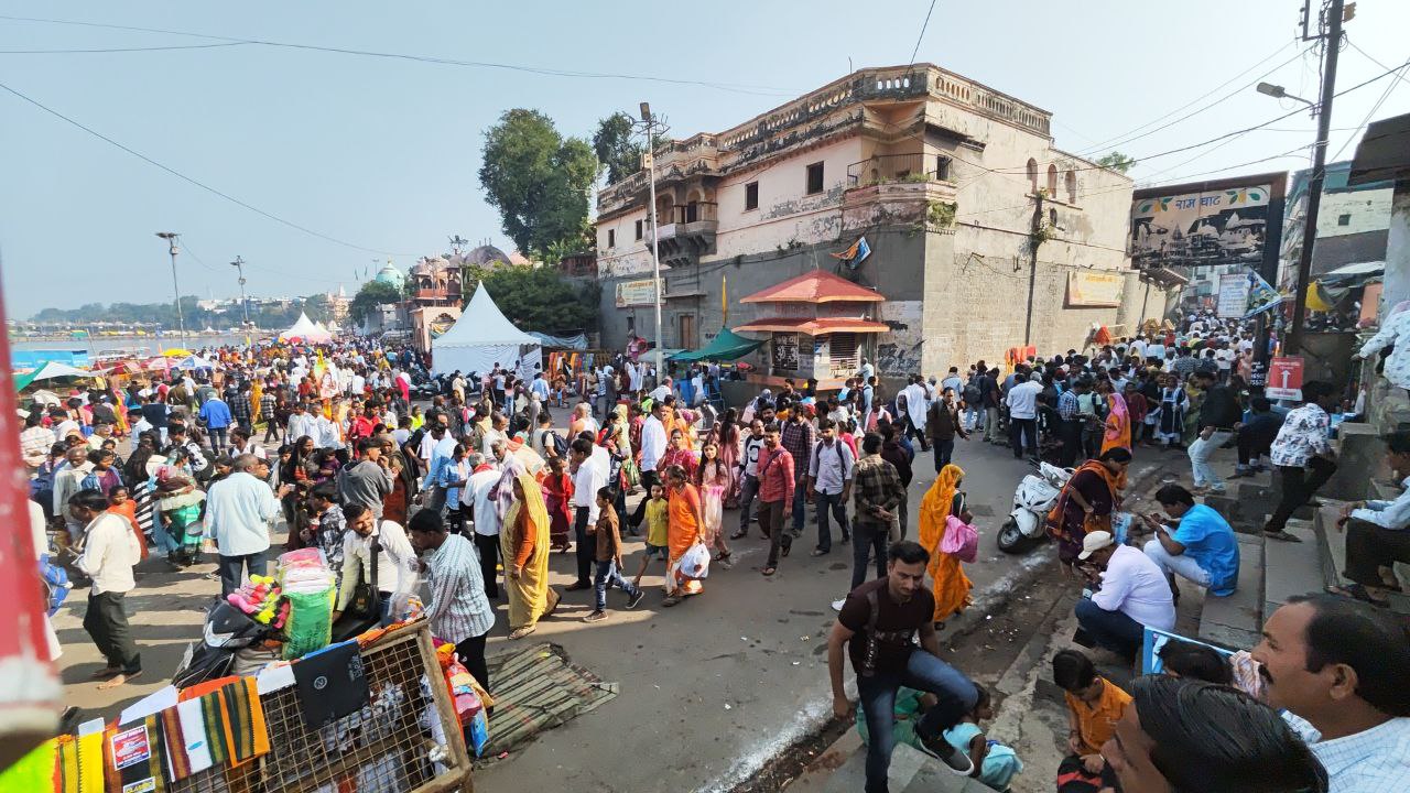 Kartik Purnima Bath