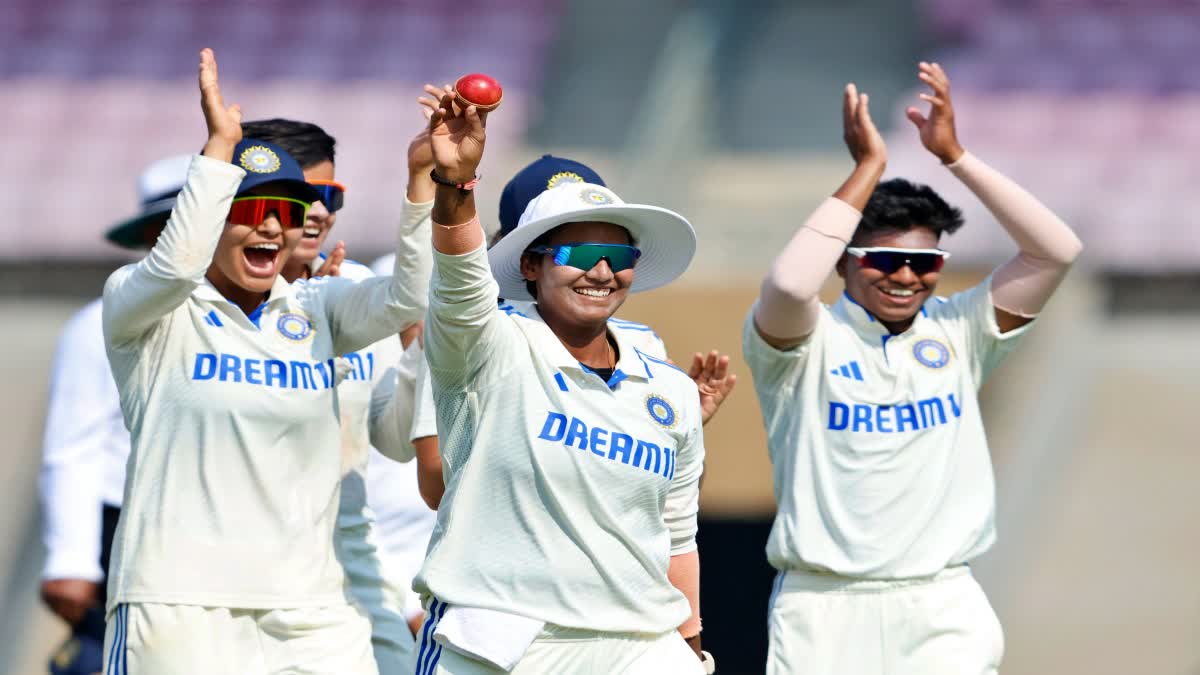 India Women vs England Women Test Score update