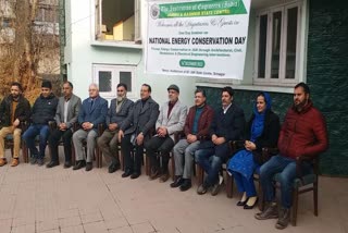 کشمیر میں بجلی بحران کے بیچ متبادل توانائی استعمال کرنے پر زور