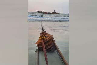 Oivalli ship stranded in Kannur  Oivalli ship stranded in Dharmadam beach  Removal of Oivalli ship stranded in Kannur  Oivalli ship  കരക്കടിഞ്ഞ കപ്പൽ നീക്കം ചെയ്യാനുള്ള നടപടികൾ  ധര്‍മ്മടം ബീച്ചിൽ കുടുങ്ങിക്കിടക്കുന്ന കപ്പല്‍  കണ്ണൂർ ജില്ലാ വാർത്തകൾ  Ship stranded in Kannur will remove soon  Kannur Dharmadam beach ship stucked issue  ഒയിവാലി കപ്പൽ  Dharmadam beach Oivalli ship