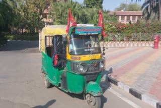 Auto Driver offers two day Free ride in Jodhpur